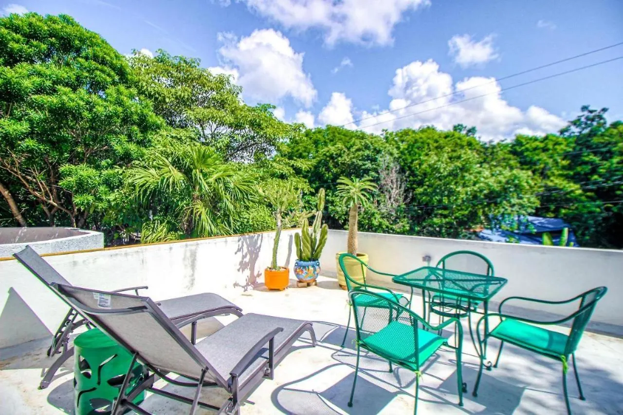 Urbaneden 'Another Day In Paradise' Playa del Carmen